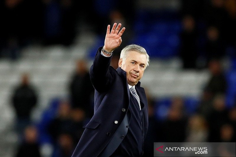 Protes wasit dengan marah, Ancelotti terancam sanksi FA