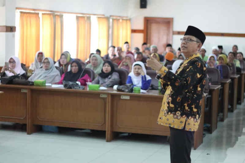 Baznas Indramayu berdayakan 414 majelis taklim untuk entaskan kemiskinan