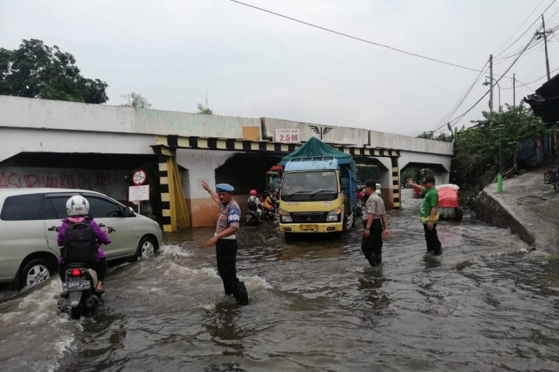 Ribuan Keluarga Terdampak Banjir Di Gempol Kabupaten Pasuruan Antara News