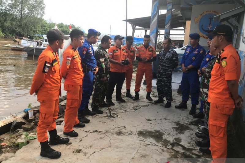 Tim SAR cari nelayan yang hilang di laut Timur Lampung Timur