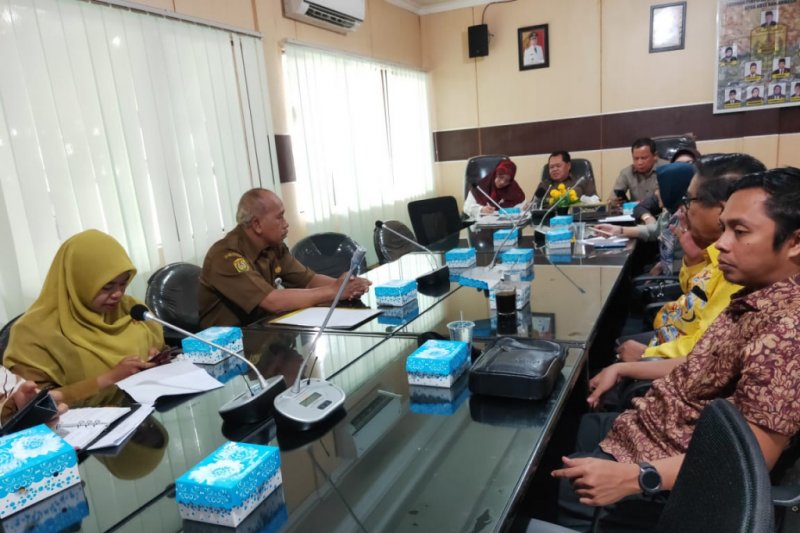 Dprd Kota Banjarmasin Panggil Disdik Terkait Ijazah 60 Siswa Antara News Kalimantan Selatan