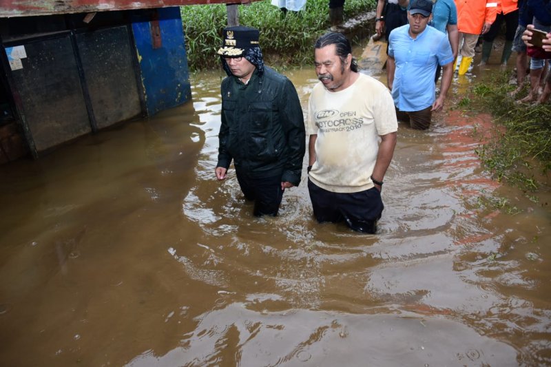 Gubernur Jawa Barat tegaskan komitmen Pemprov tangani banjir Kabupaten Bandung