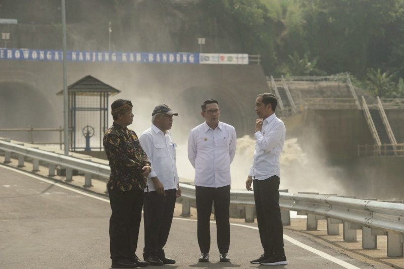 Presiden berharap proyek penanganan banjir hulu Sungai Citarum beres tepat waktu