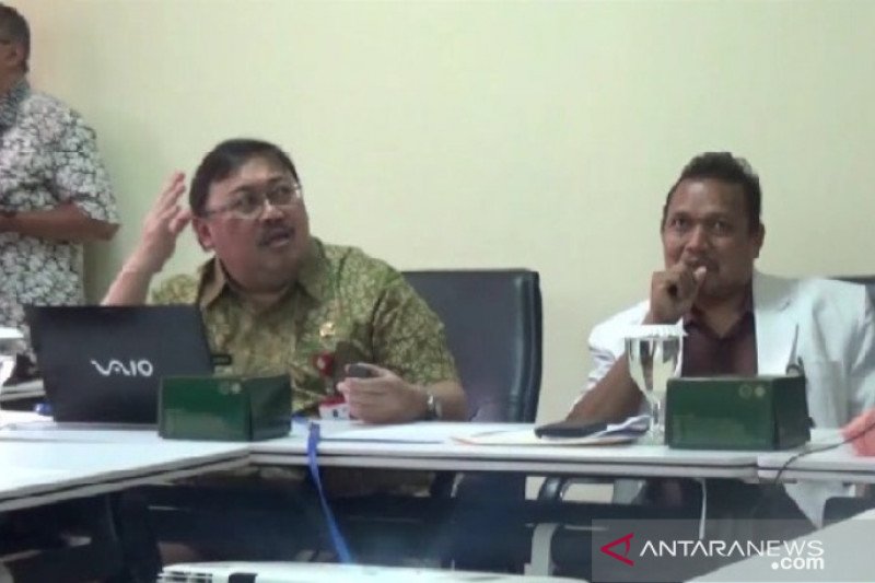 Mahasiswi kedokteran yang baru pulang dari Beijing dirawat
