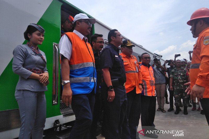 PT KAI gratiskan naik kereta api Cibatu-Garut di awal operasional