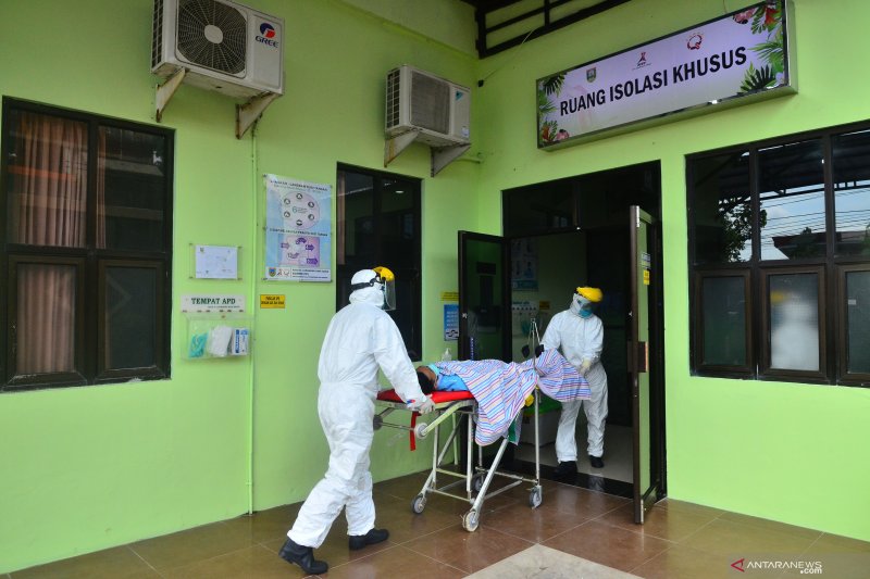 Simulasi Penanganan Pasien Virus Corona - ANTARA News