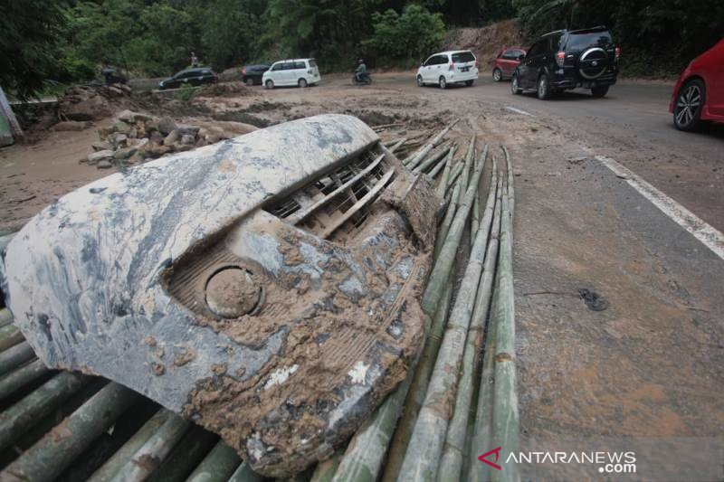 JALUR DARAT SUMBAR -  RIAU  NORMAL KEMBALI