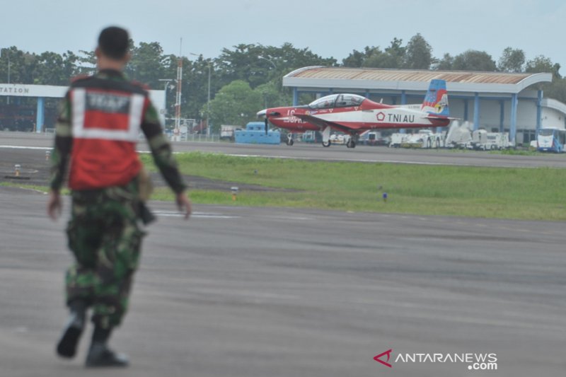 Jupiter Aerobatic Team Singgah di Lanud SMH Palembang