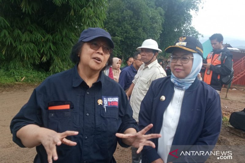 Tiga desa di Sukajaya rawan longsor, warga direlokasi ke tempat lain