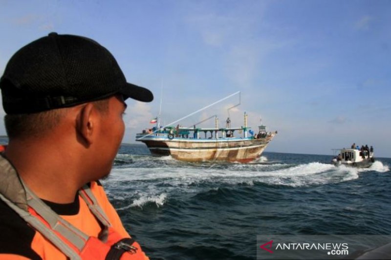 PEMULANGAN KAPAL WNA IRAN TERDAMPAR