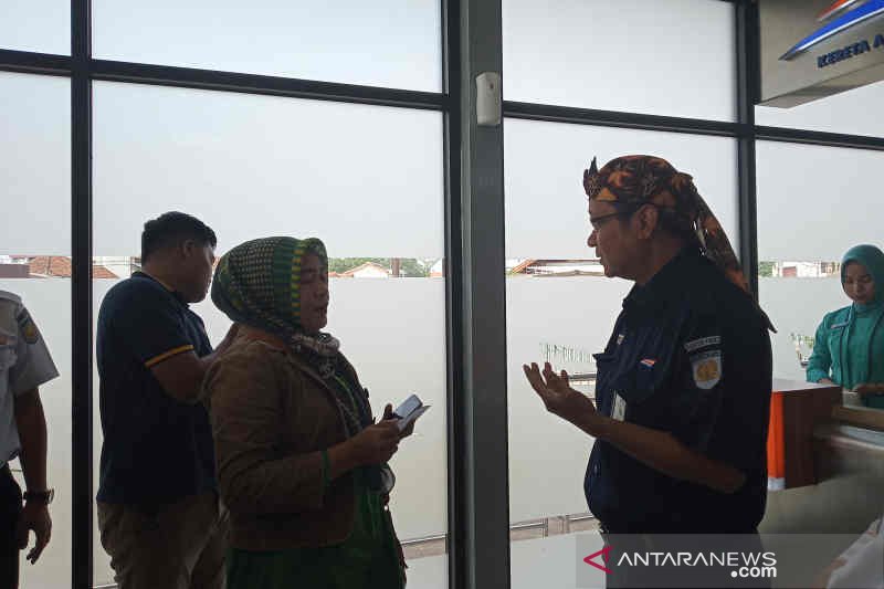 KAI tata fasilitas penumpang di Stasiun Jatibarang tingkatkan kenyamanan