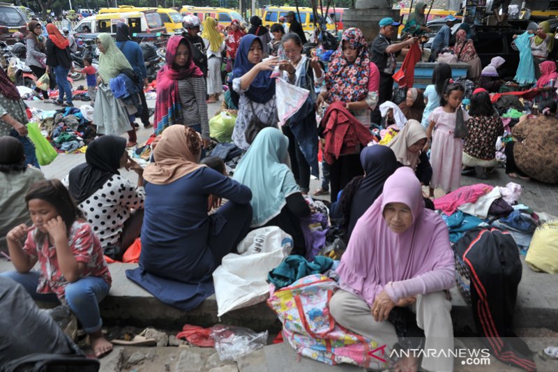 Pasar BJ jadi alternatif belanja baju murah