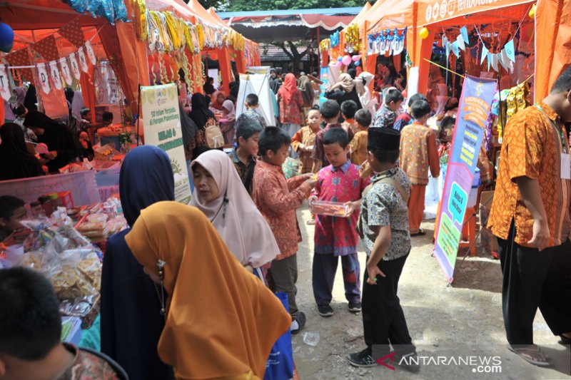 Enterpreneur day SDIT Al Furqon Palembang