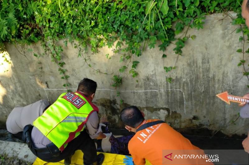 Polisi selidiki penyebab seorang warga tertabrak kereta api di Tasikmalaya