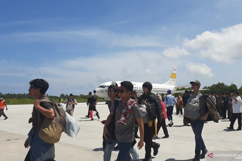 WNI dari Natuna diterbangkan ke Halim Perdanakusuma