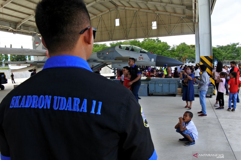 Pameran Pesawat Tempur Sukhoi SU-30