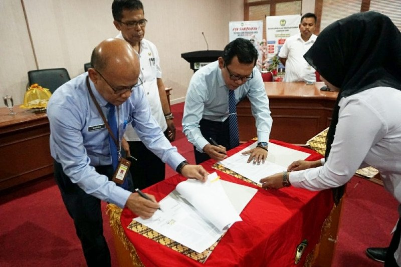 KPPN Makassar dan Pemkab Gowa tanda tangani rekonsiliasi penyetoran pajak