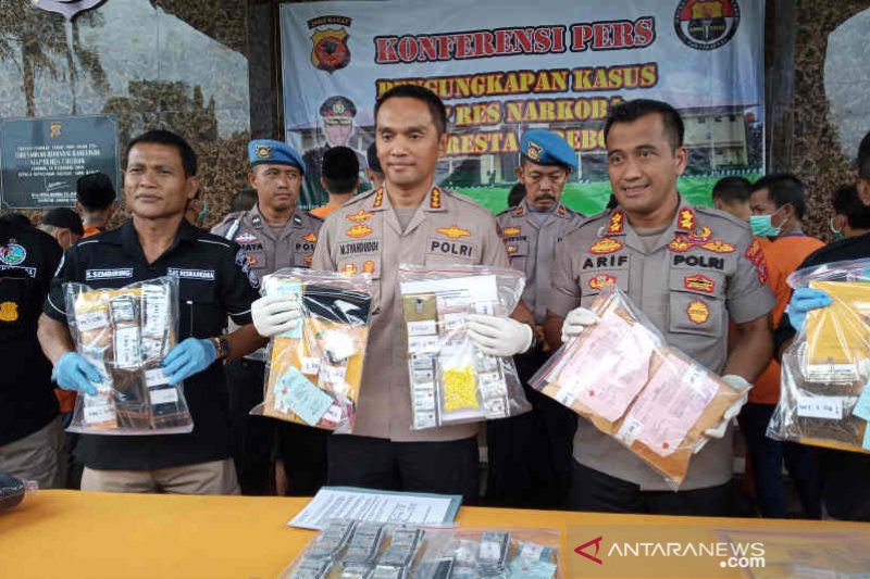 Polisi Cirebon tangkap 39 pengedar dan pengguna narkoba