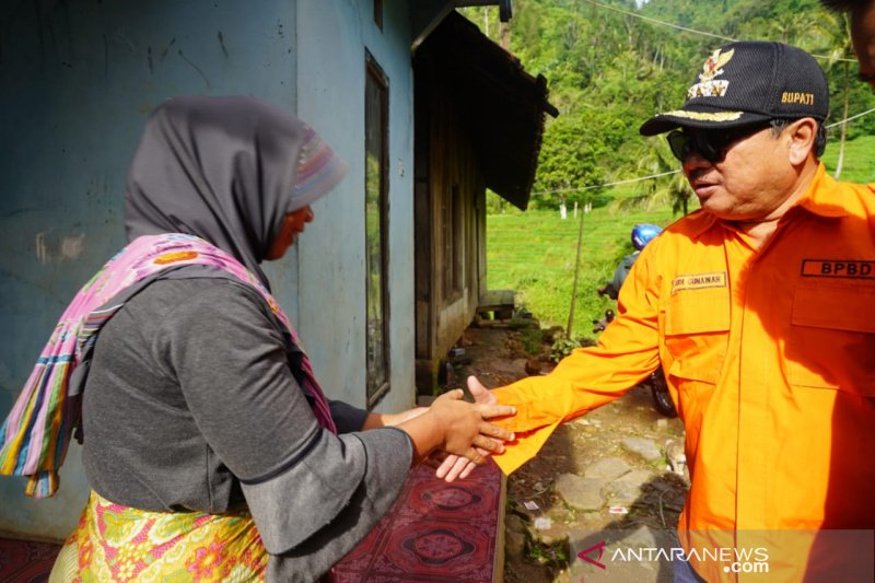 Pemkab Garut siap relokasi rumah warga Sukamaju yang ditimpa longsor