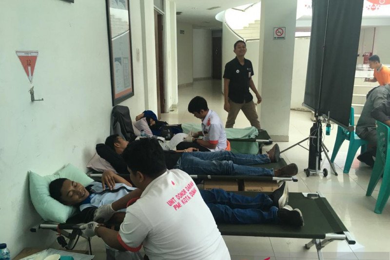 Pelindo Dumai dan PT SDS gelar donor darah bantu persediaan PMI