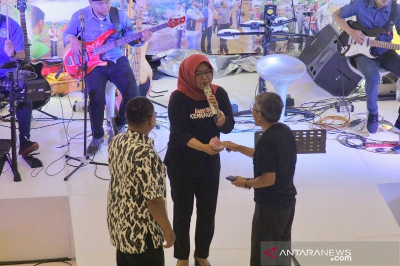 Bupati Bogor peroleh saweran Rp21 juta untuk lagu kemanusiaan