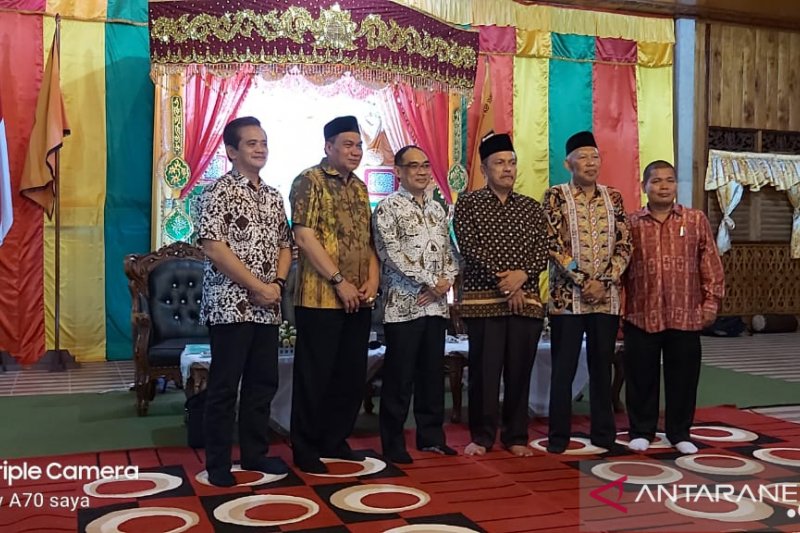 Disbud Lingga evaluasi kinerja melalui rapat koordinasi