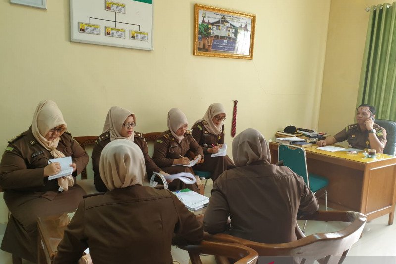 Program KMK di Padang macet Rp9,9 miliar, Kejari kerahkan 20 jaksa pengacara negara