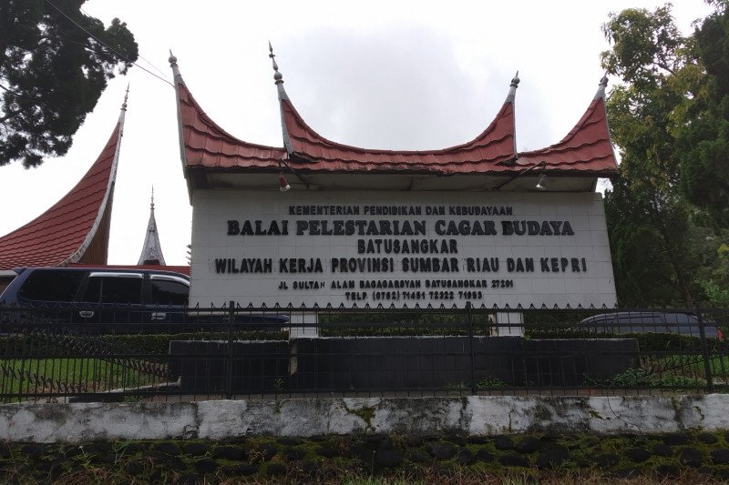 Tanah Datar makes a short film about cultural preservation