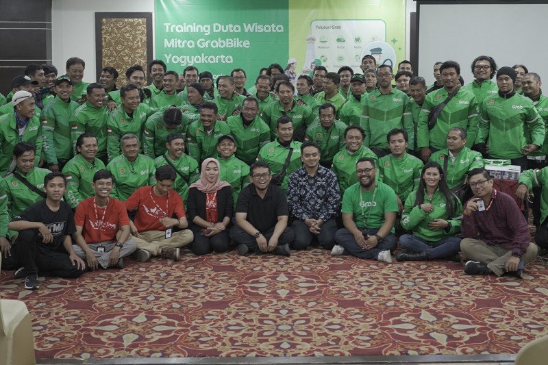 Grab latih 100 mitra pengemudi jadi Duta Wisata GrabBike Yogyakarta