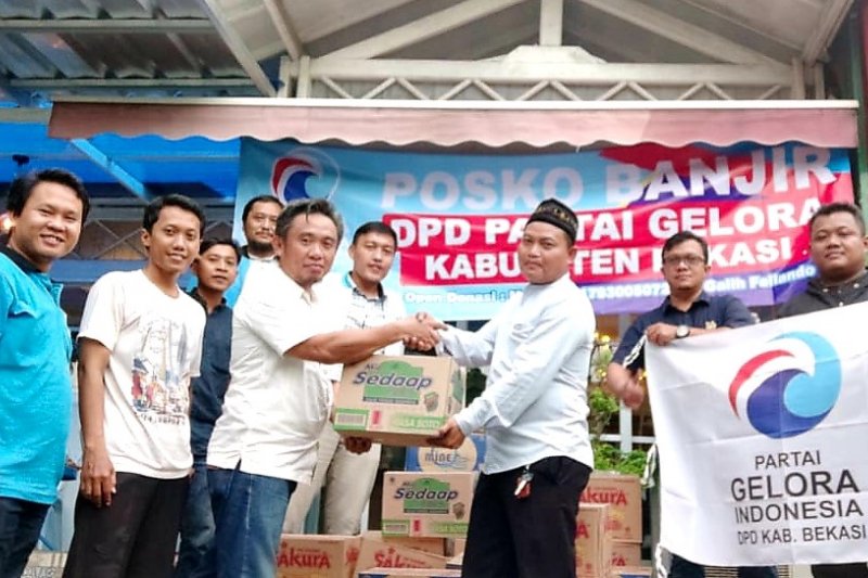 Partai baru usungan Fahri Hamzah, salurkan bantuan untuk korban banjir di Kab Bekasi