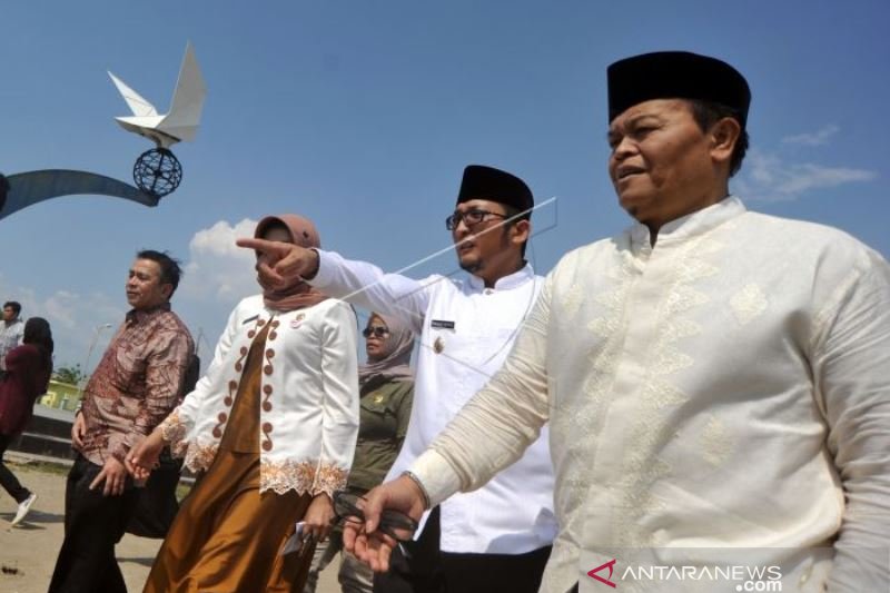 PENINJAUAN ABRASI PANTAI PADANG