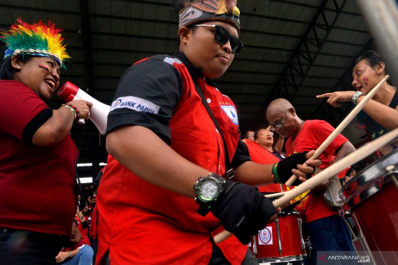 PERSIPURA MENANG ATAS PSIS SEMARANG