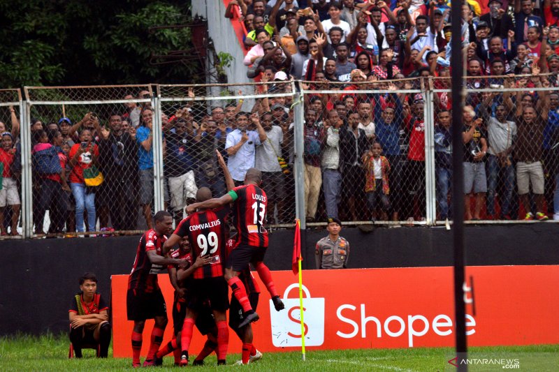 PERSIPURA MENANG ATAS PSIS SEMARANG