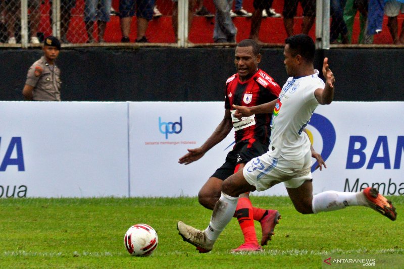 PERSIPURA MENANG ATAS PSIS SEMARANG