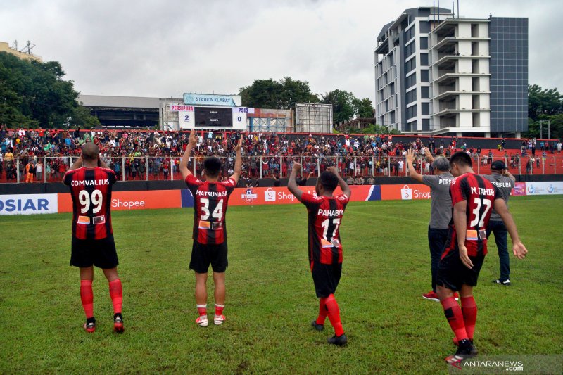 PERSIPURA MENANG ATAS PSIS SEMARANG