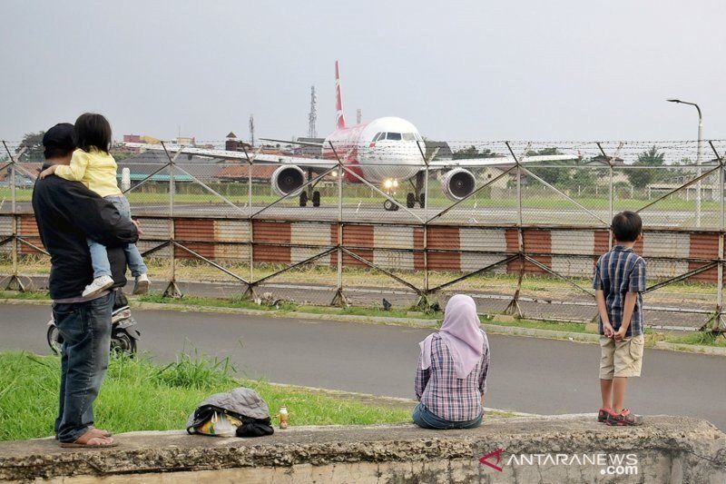 Pesawat jet kembali bisa mengudara di Bandara Husein Sastranegara Bandung