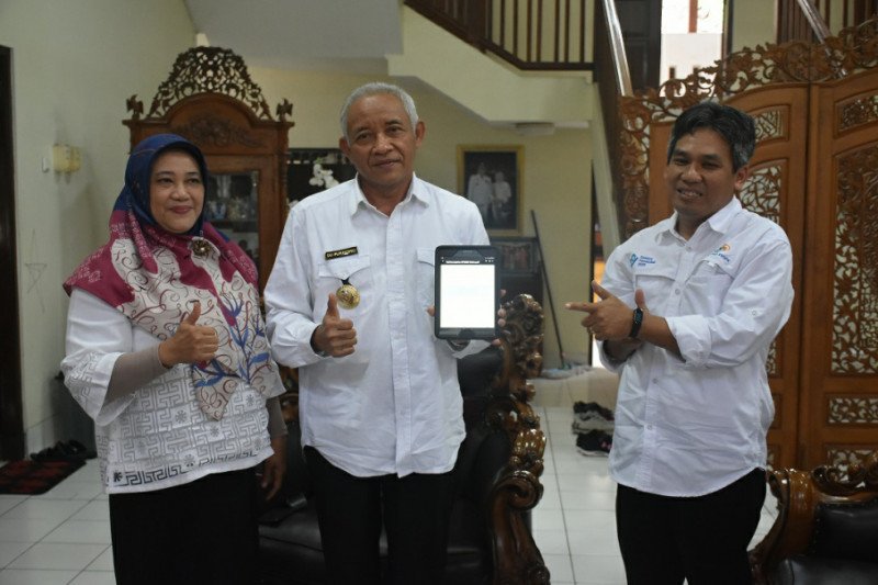 Bupati Sleman mengajak masyarakat sukseskan sensus penduduk online