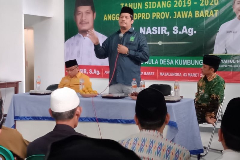 H Nasir, anggota DPRD Jabar sosialisasi pencegahan Covid-19 saat reses