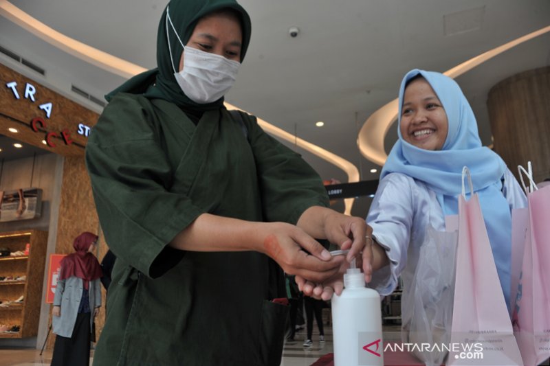 Antisipasi Virus Corona di Mall