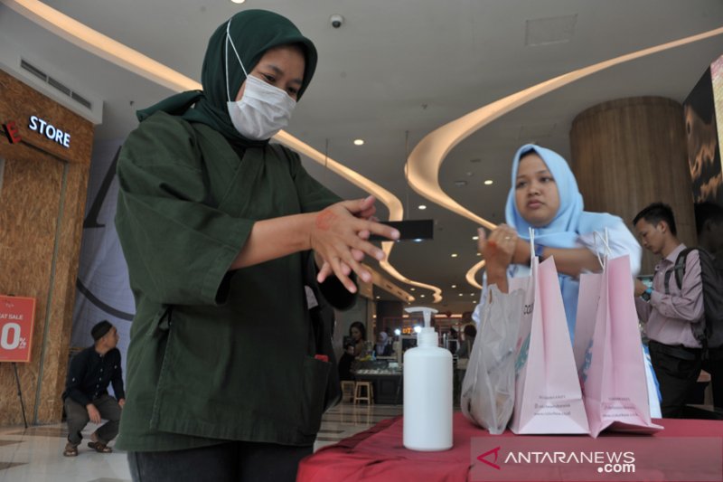 Antisipasi Virus Corona di Mall