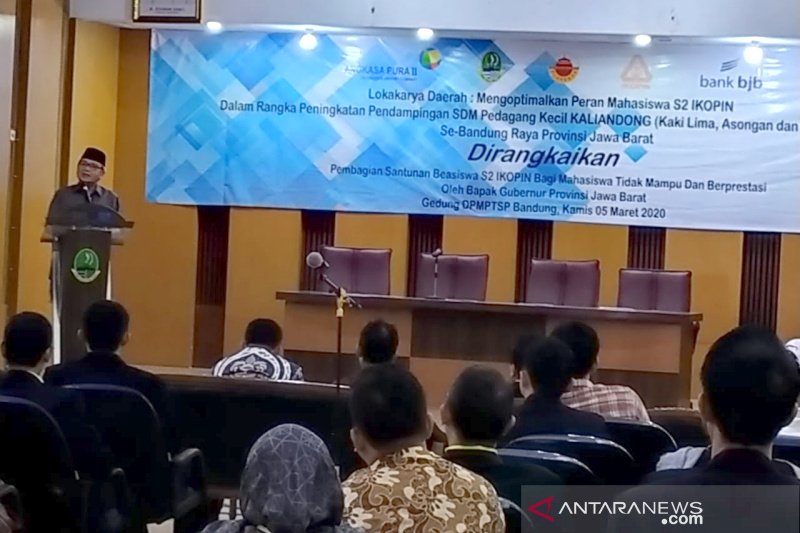 Ikopin dorong mahasiswa S2 untuk bantu pedagang kecil di Bandung Raya