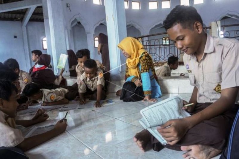 Proses Kegiatan Belajar Mengajar Siswa  Di Masjid