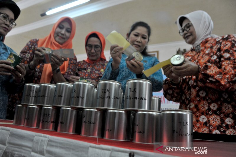 TP PKK Sumsel kenalkan produk pindang patin kemasan kaleng