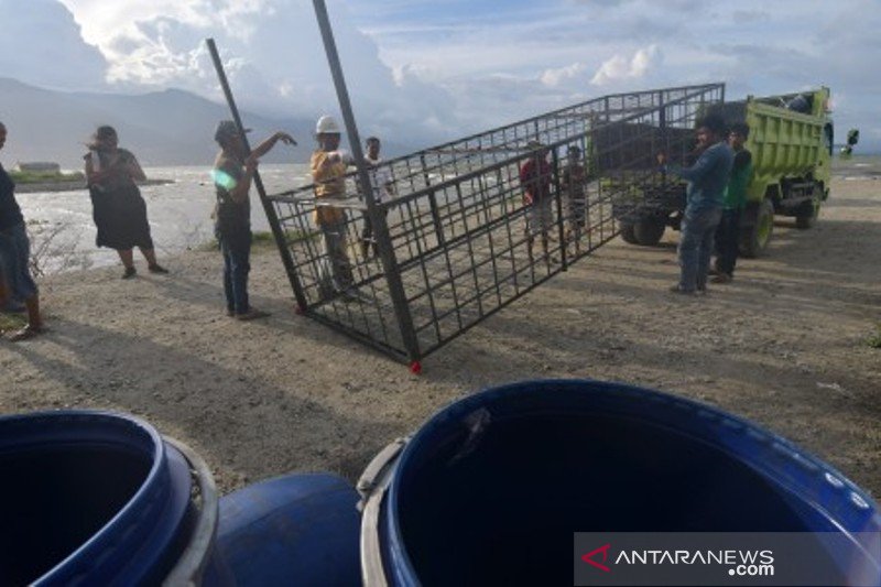 Penambahan kandang jebakan buaya ban