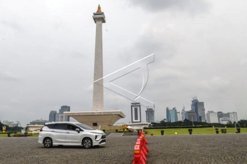 Monas Ditutup