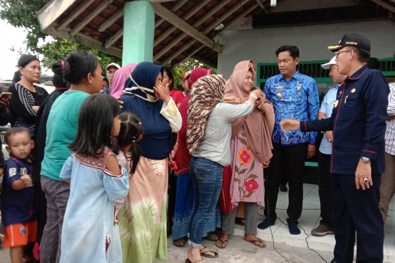 Bupati Lampung Timur segera cari solusi penolakan tambang pasir laut