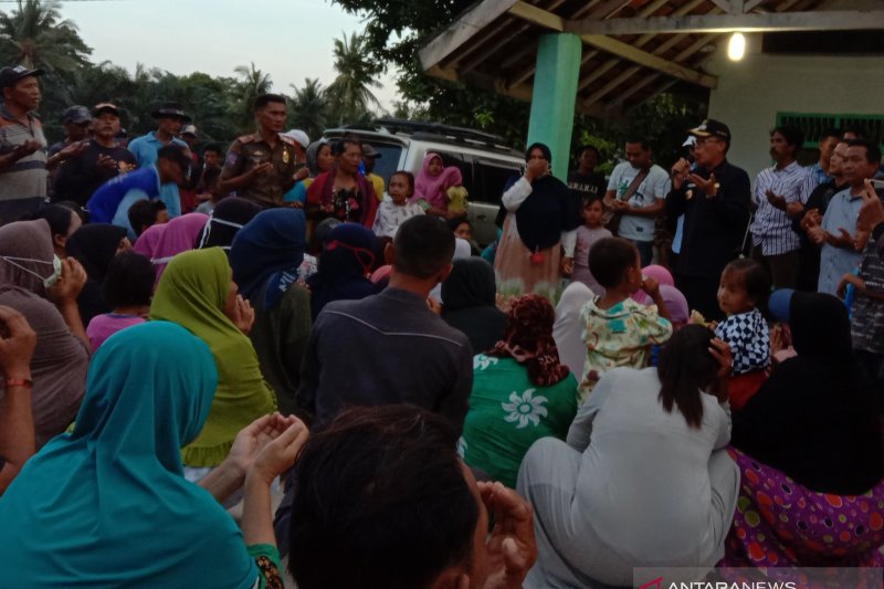 Bupati Lampung Timur dengar keluhan nelayan tolak tambang pasir laut