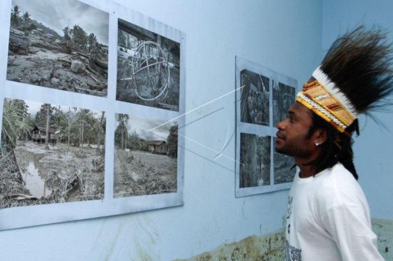 Pameran Foto Memperingati Setahun Banjir Bandang Sentani