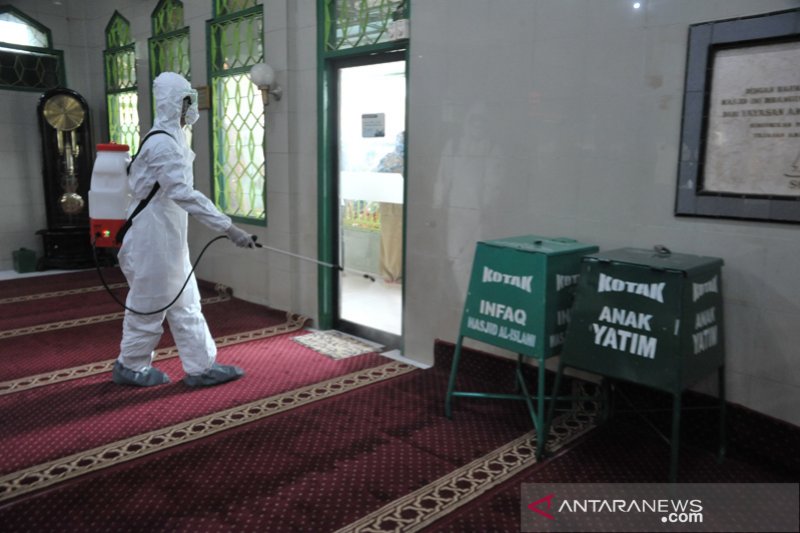 Pemkot lakukan safari bersih masjid 