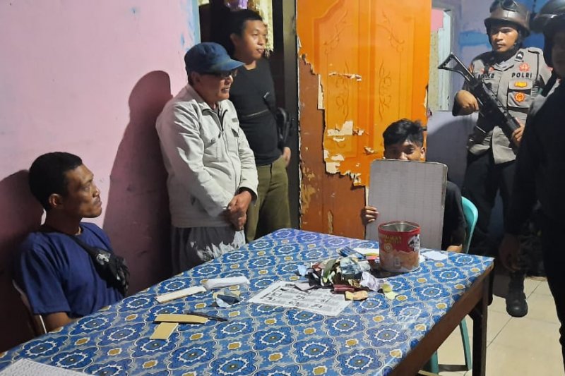 Polda Malut Tangkap Pelaku Judi Togel Di Ternate - Antara News Ambon, Maluku